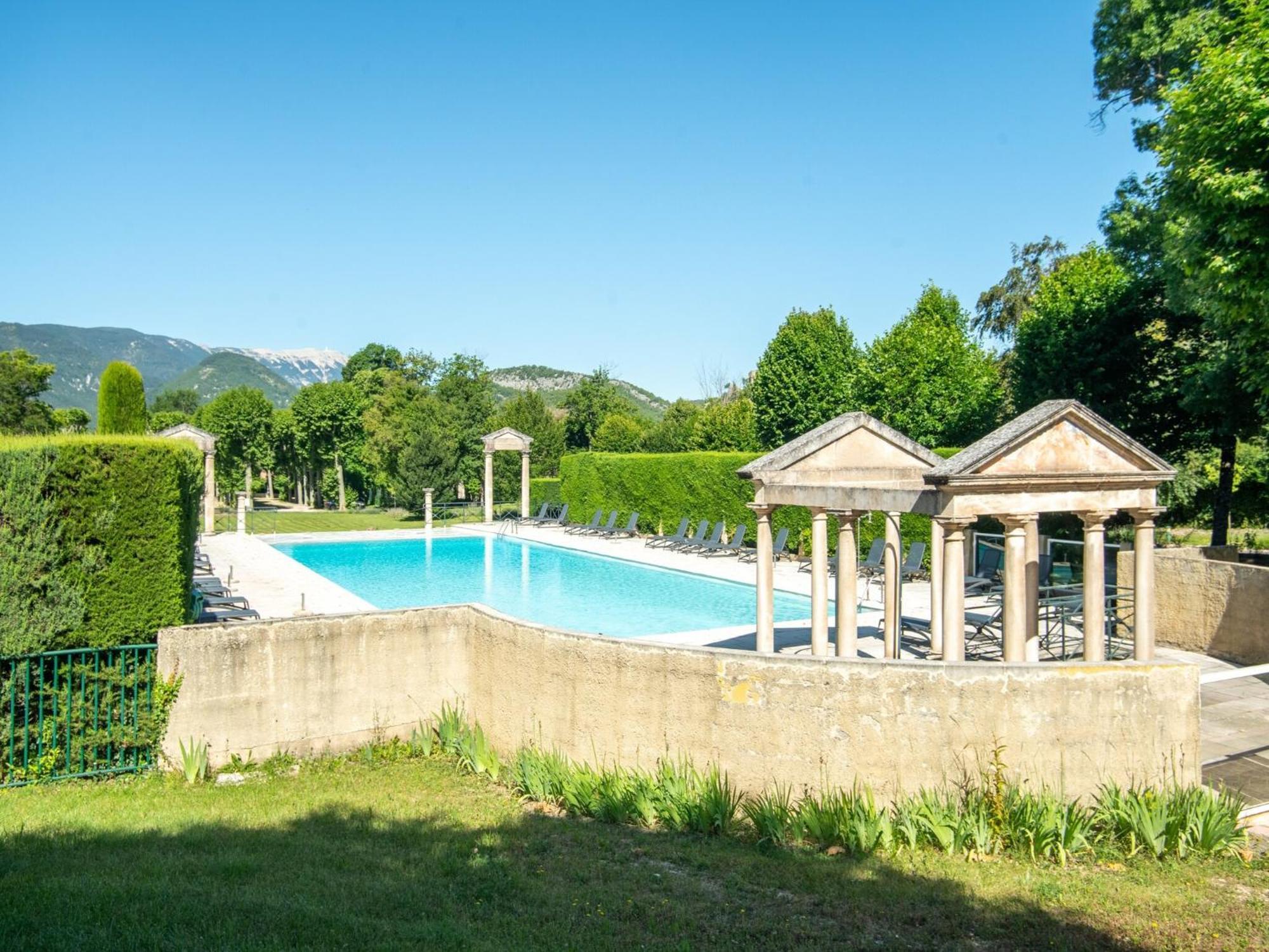 Cozy Apartment With Swimming Pool Terrace Garden Parking Montbrun-les-Bains Luaran gambar
