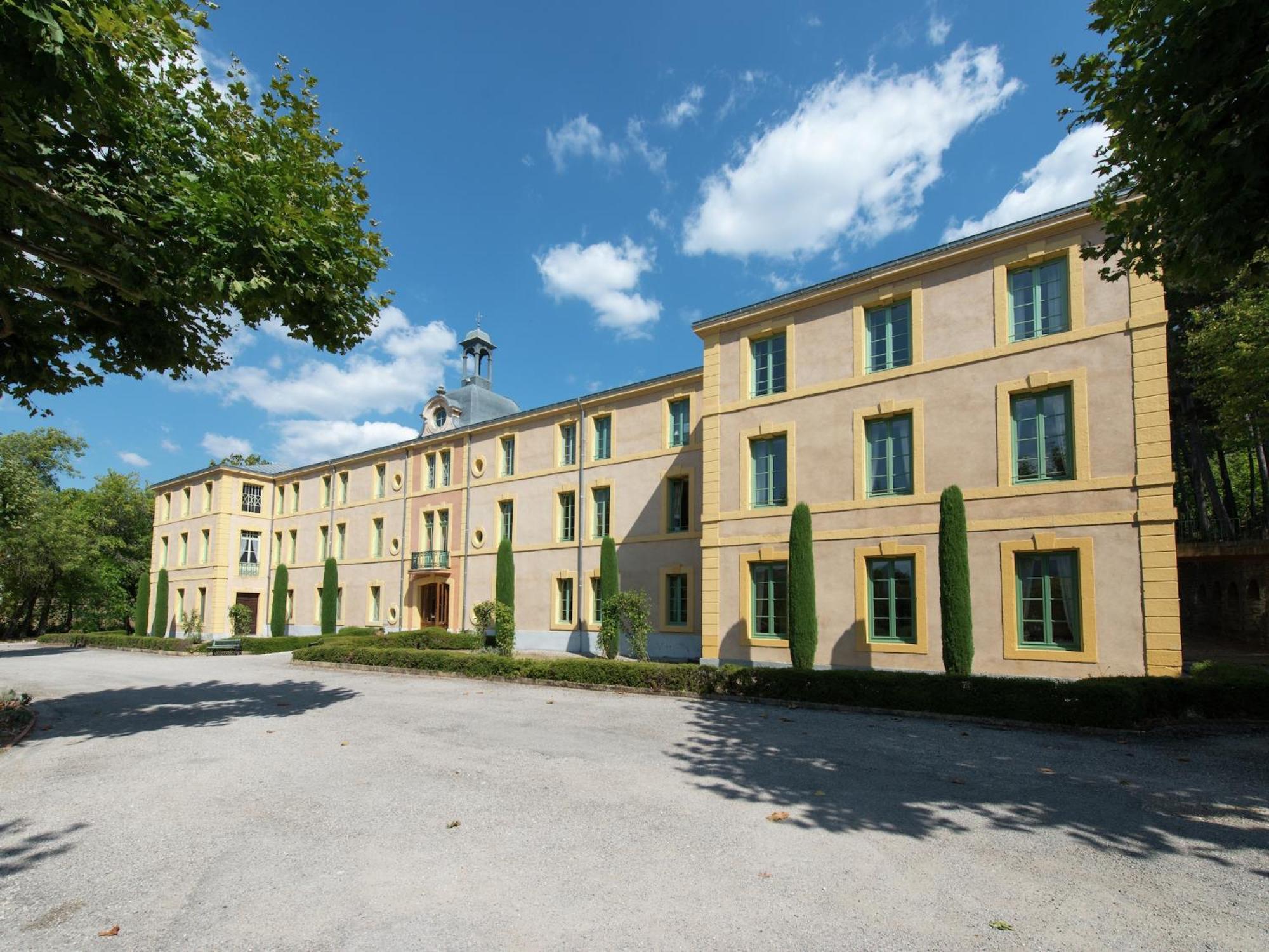 Cozy Apartment With Swimming Pool Terrace Garden Parking Montbrun-les-Bains Luaran gambar